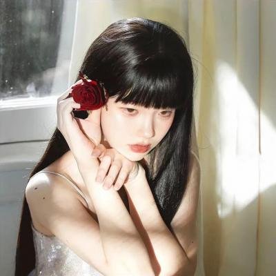 深居在内